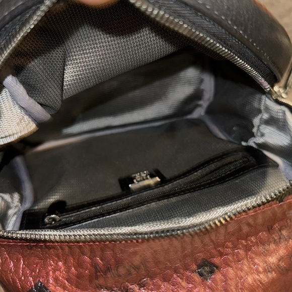 MCM Stark Visetos Small Backpack - Picture 6 of 9